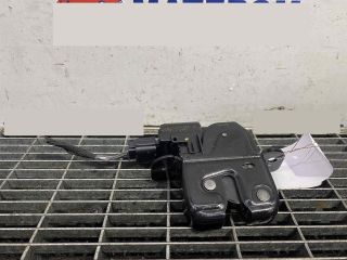 bontott RENAULT SCÉNIC III Csomagtérajtó Ütköző