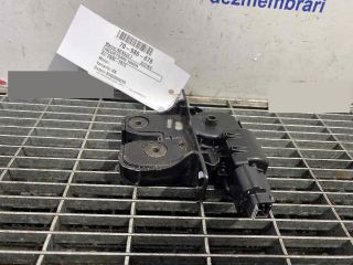 bontott RENAULT SCÉNIC III Csomagtérajtó Ütköző