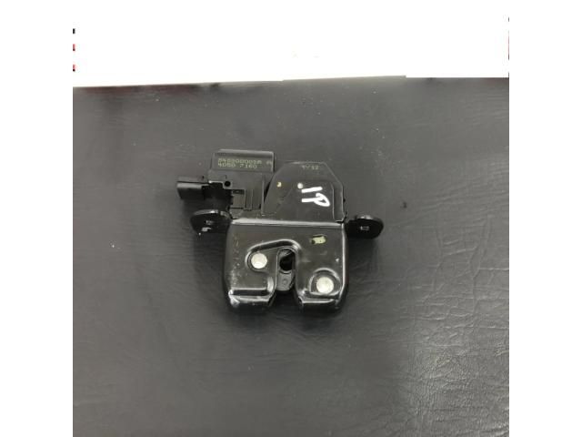 bontott RENAULT SCÉNIC III Csomagtérajtó Zárszerkezet