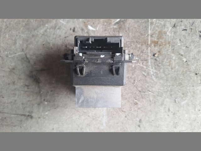 bontott RENAULT SCÉNIC III Előtét Ellenállás Fűtőmotor