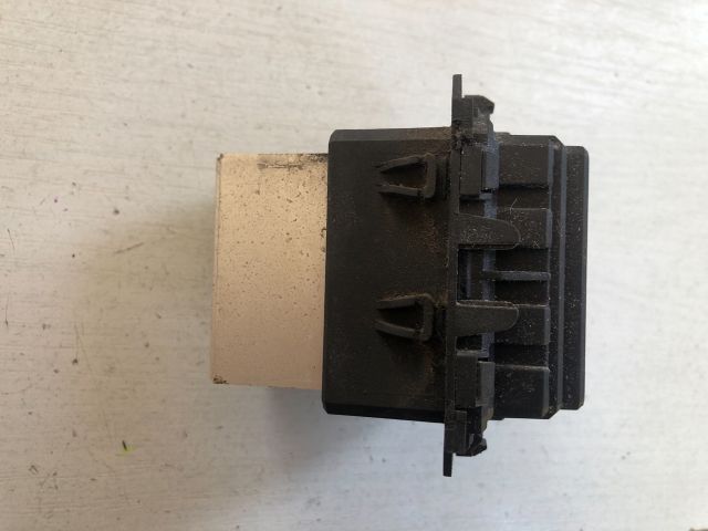 bontott RENAULT SCÉNIC III Előtét Ellenállás Fűtőmotor