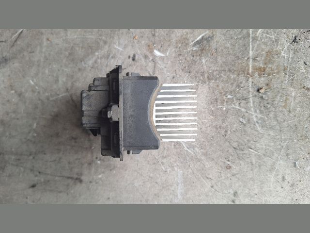 bontott RENAULT SCÉNIC III Előtét Ellenállás Fűtőmotor