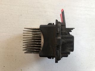 bontott RENAULT SCÉNIC III Előtét Ellenállás Fűtőmotor