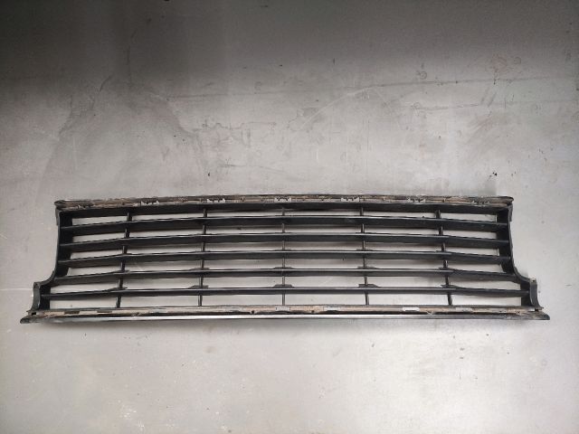 bontott RENAULT SCÉNIC III Első Lökhárító Alsó Középső Díszrács