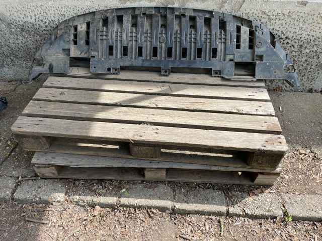 bontott RENAULT SCÉNIC III Első Lökhárító Alsó (Műanyag)