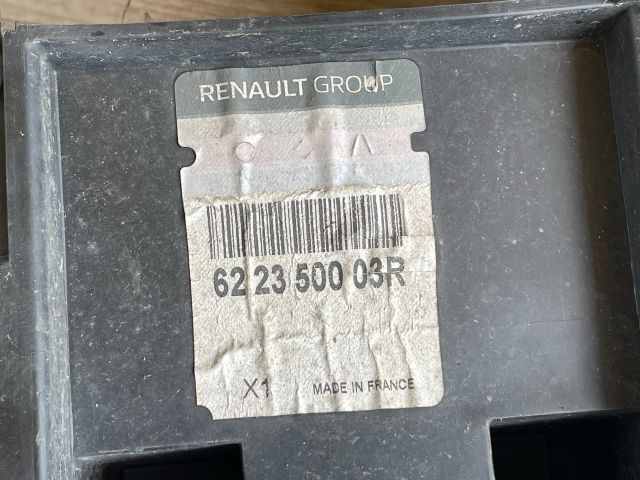 bontott RENAULT SCÉNIC III Első Lökhárító Alsó (Műanyag)