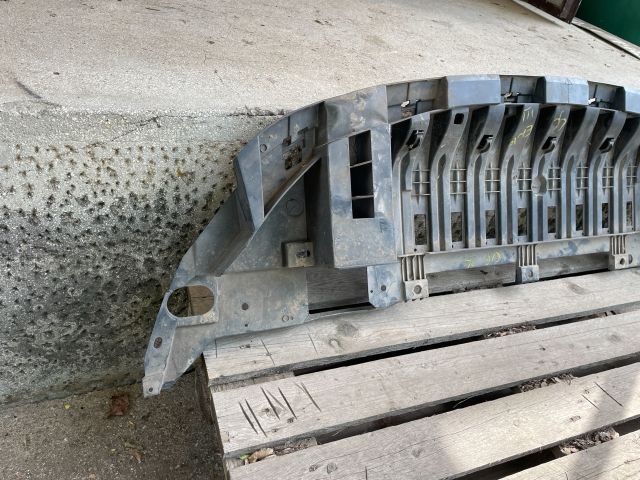 bontott RENAULT SCÉNIC III Első Lökhárító Alsó (Műanyag)