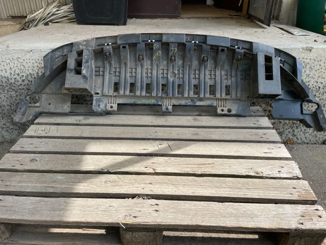 bontott RENAULT SCÉNIC III Első Lökhárító Alsó (Műanyag)