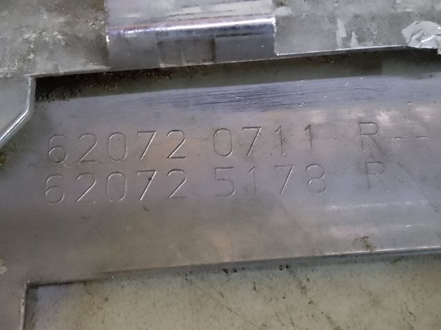 bontott RENAULT SCÉNIC III Első Lökhárító Díszléc