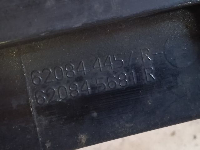 bontott RENAULT SCÉNIC III Első Lökhárító Díszléc