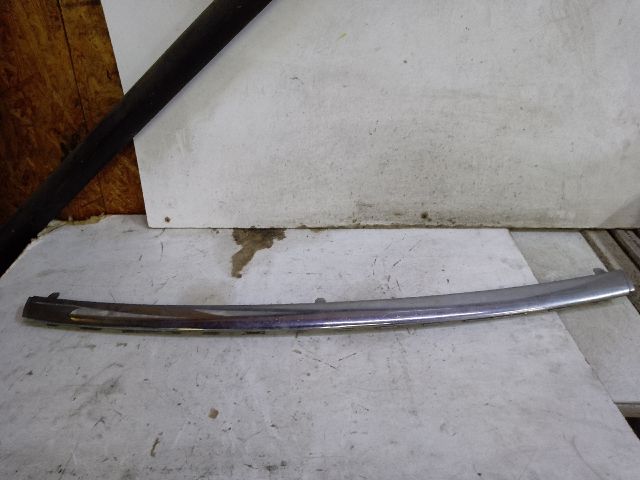 bontott RENAULT SCÉNIC III Első Lökhárító Díszléc