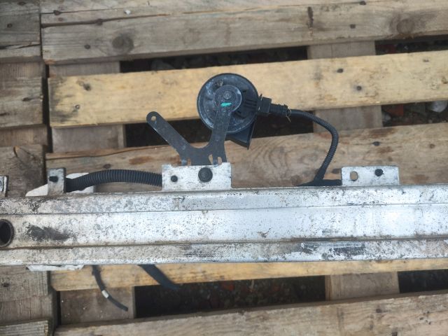 bontott RENAULT SCÉNIC III Első Lökhárító Merevítő (Fém)