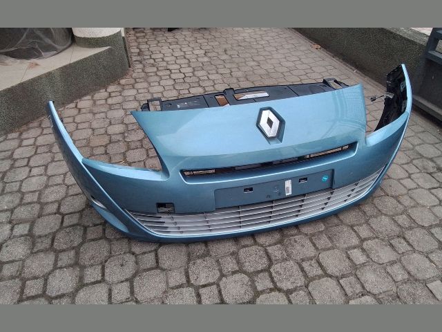 bontott RENAULT SCÉNIC III Első Lökhárító (Részeivel)