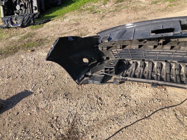 bontott RENAULT SCÉNIC III Első Lökhárító (Részeivel)