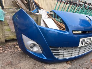 bontott RENAULT SCÉNIC III Első Lökhárító (Részeivel)