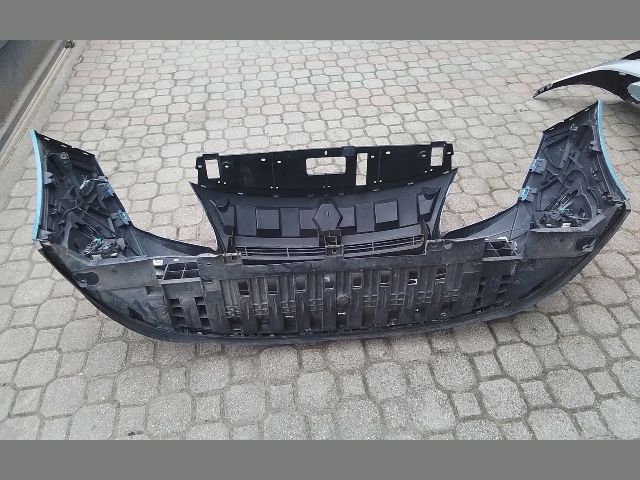 bontott RENAULT SCÉNIC III Első Lökhárító (Részeivel)