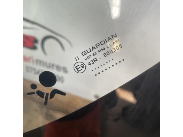 bontott RENAULT SCÉNIC III Első Szélvédő