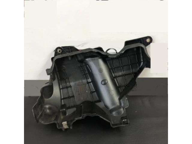 bontott RENAULT SCÉNIC III Felső Hűtőburkolat