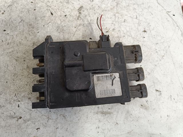 bontott RENAULT SCÉNIC III Feszültségszabályzó