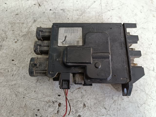bontott RENAULT SCÉNIC III Feszültségszabályzó