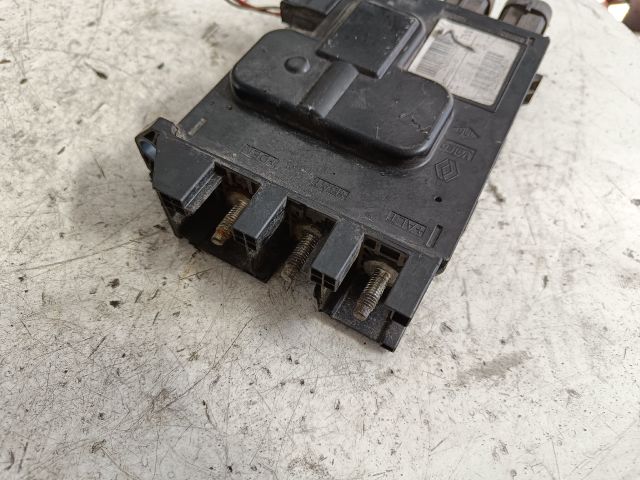 bontott RENAULT SCÉNIC III Feszültségszabályzó