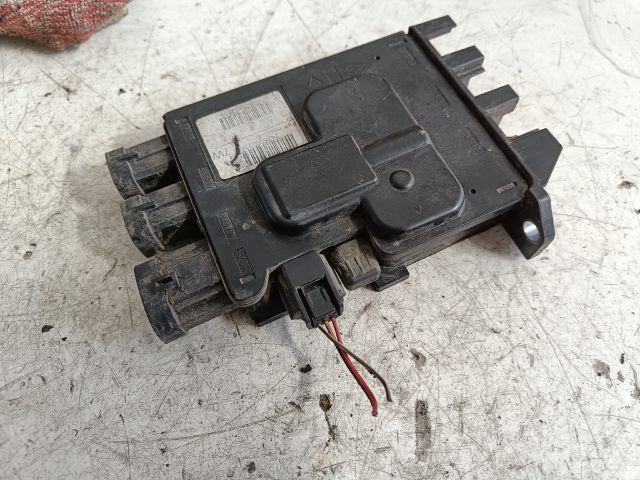 bontott RENAULT SCÉNIC III Feszültségszabályzó