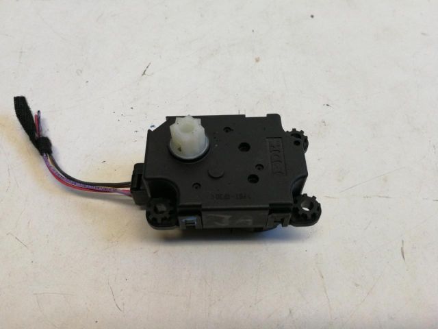 bontott RENAULT SCÉNIC III Fűtés Állító Motor