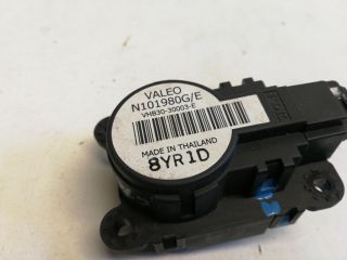 bontott RENAULT SCÉNIC III Fűtés Állító Motor