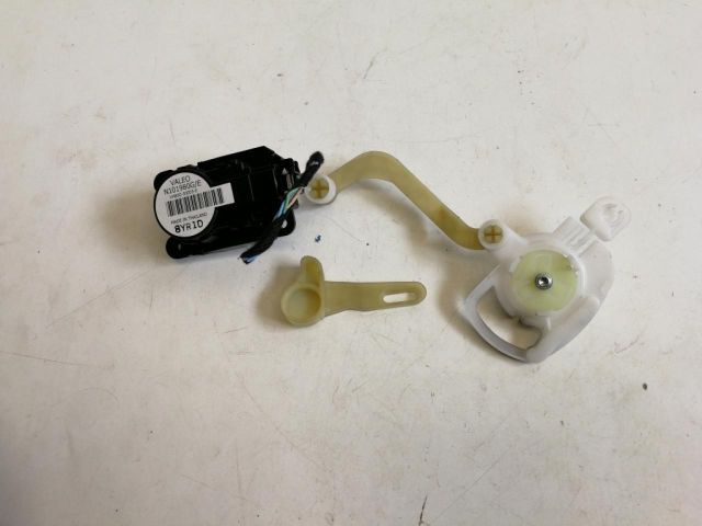 bontott RENAULT SCÉNIC III Fűtés Állító Motor