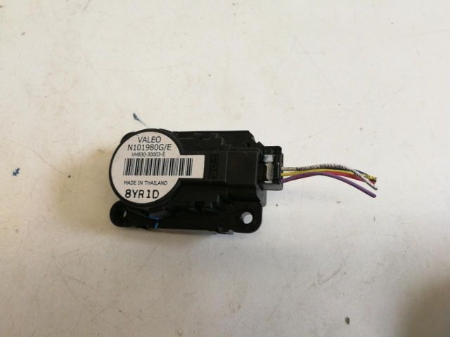 bontott RENAULT SCÉNIC III Fűtés Állító Motor