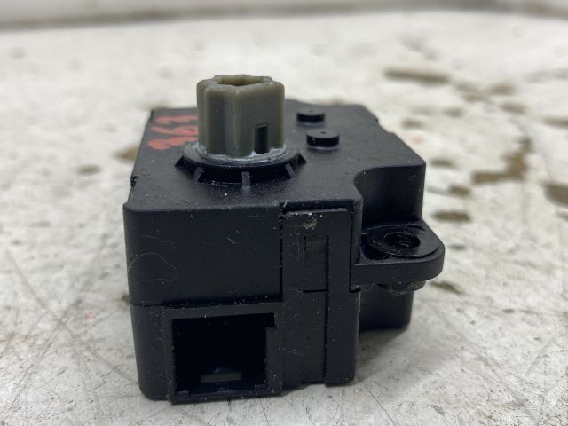 bontott RENAULT SCÉNIC III Fűtés Állító Motor