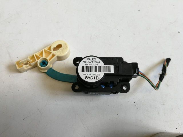 bontott RENAULT SCÉNIC III Fűtés Állító Motor