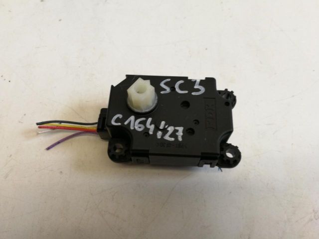 bontott RENAULT SCÉNIC III Fűtés Állító Motor