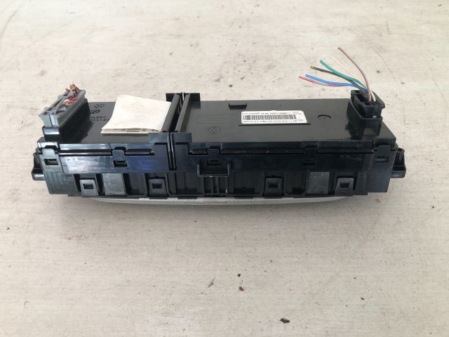 bontott RENAULT SCÉNIC III Fűtéskapcsoló (digit klímás)