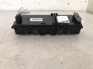 bontott RENAULT SCÉNIC III Fűtéskapcsoló (digit klímás)