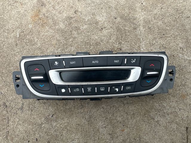 bontott RENAULT SCÉNIC III Fűtéskapcsoló (digit klímás)