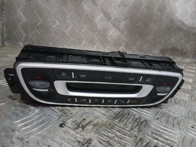 bontott RENAULT SCÉNIC III Fűtéskapcsoló (digit klímás)