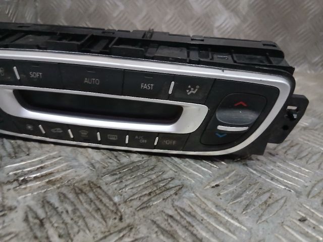 bontott RENAULT SCÉNIC III Fűtéskapcsoló (digit klímás)