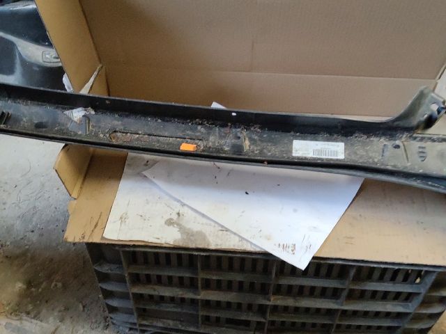 bontott RENAULT SCÉNIC III Hátsó középső Lökhárító Tartó (Műanyag)