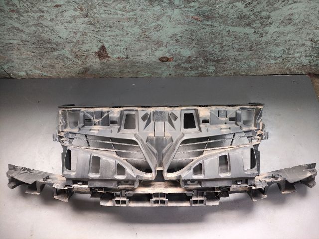 bontott RENAULT SCÉNIC III Homlokfal Burkolat