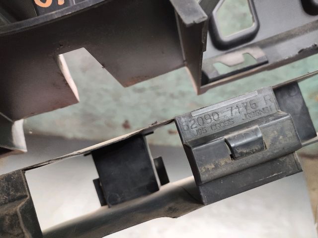 bontott RENAULT SCÉNIC III Homlokfal Burkolat