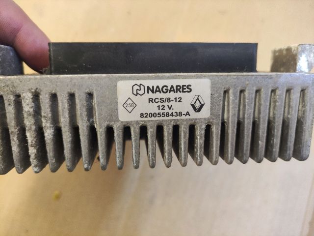 bontott RENAULT SCÉNIC III Izzító Relé