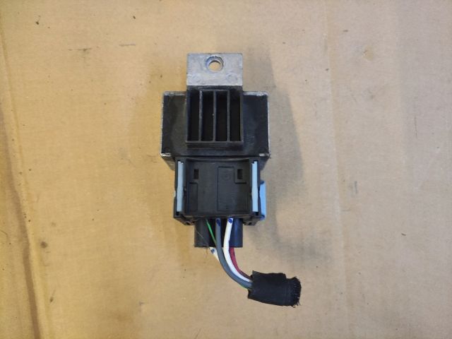 bontott RENAULT SCÉNIC III Izzító Relé