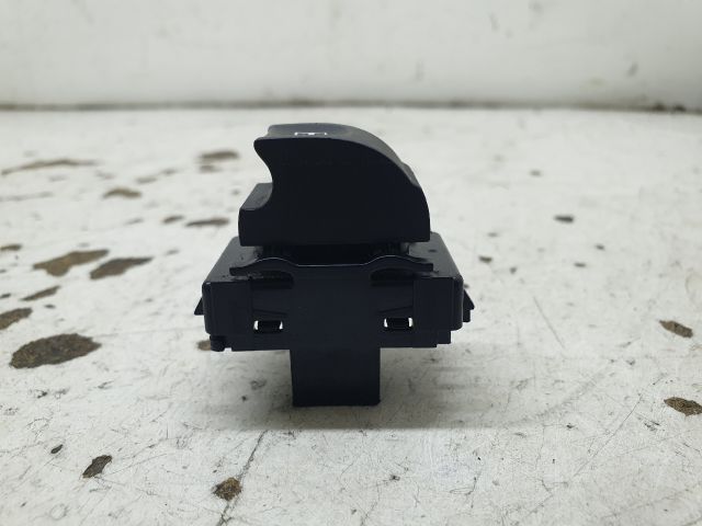 bontott RENAULT SCÉNIC III Jobb első Ablakemelő Kapcsoló