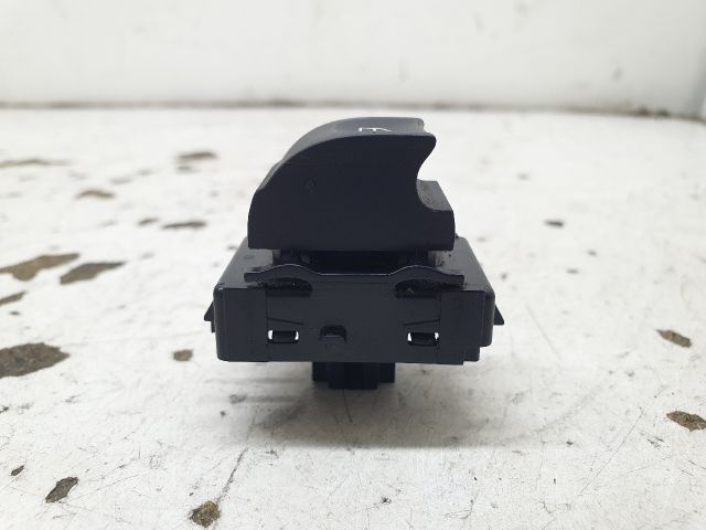 bontott RENAULT SCÉNIC III Jobb első Ablakemelő Kapcsoló