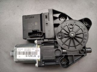 bontott RENAULT SCÉNIC III Jobb első Ablakemelő Motor