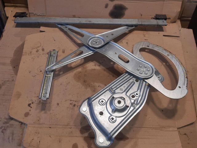 bontott RENAULT SCÉNIC III Jobb első Ablakemelő Szerkezet (Elektromos)