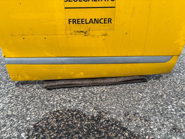 bontott RENAULT SCÉNIC III Jobb első Ajtó (Részeivel)