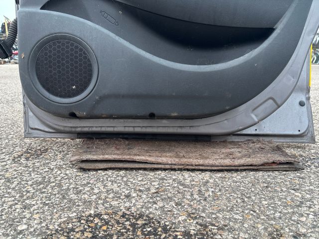 bontott RENAULT SCÉNIC III Jobb első Ajtó (Részeivel)