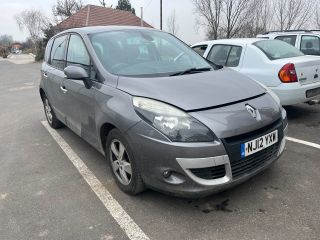 bontott RENAULT SCÉNIC III Jobb első Ajtó (Üres lemez)